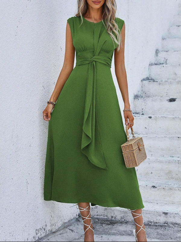 Eva | Elegant sleeveless dress with adjustable belt